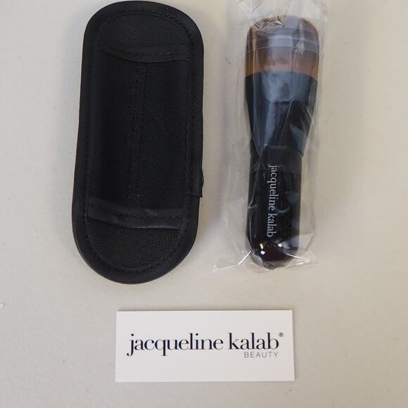 NIB Jacqueline Kalab Magic Foundation Brush Australia Makeup Cosmetics